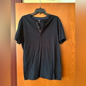 Gap mens tshirt